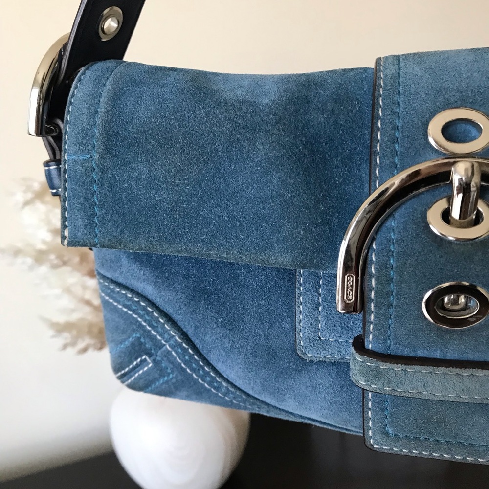 **SOLD** - Picture 4 of 17